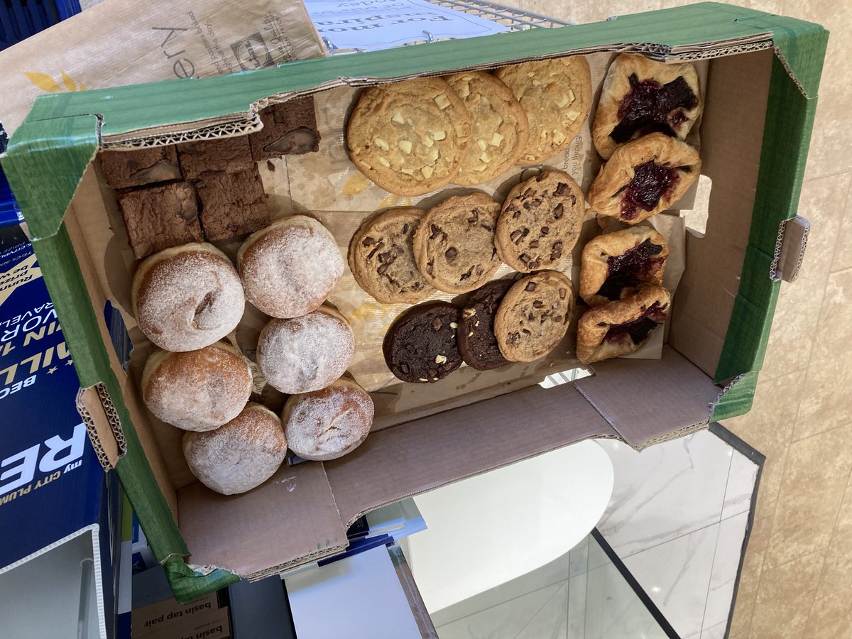 Here this morning at City Plumbing Altrincham (WA14 5DW) with Mark &amp; the team in the brand new Vaillant UK show van🐰

Drop by to find out more about our award winning AroTHERM Plus air source heat pump &amp; our brand new remastered flagship model boiler the EcoTEC Plus 💚