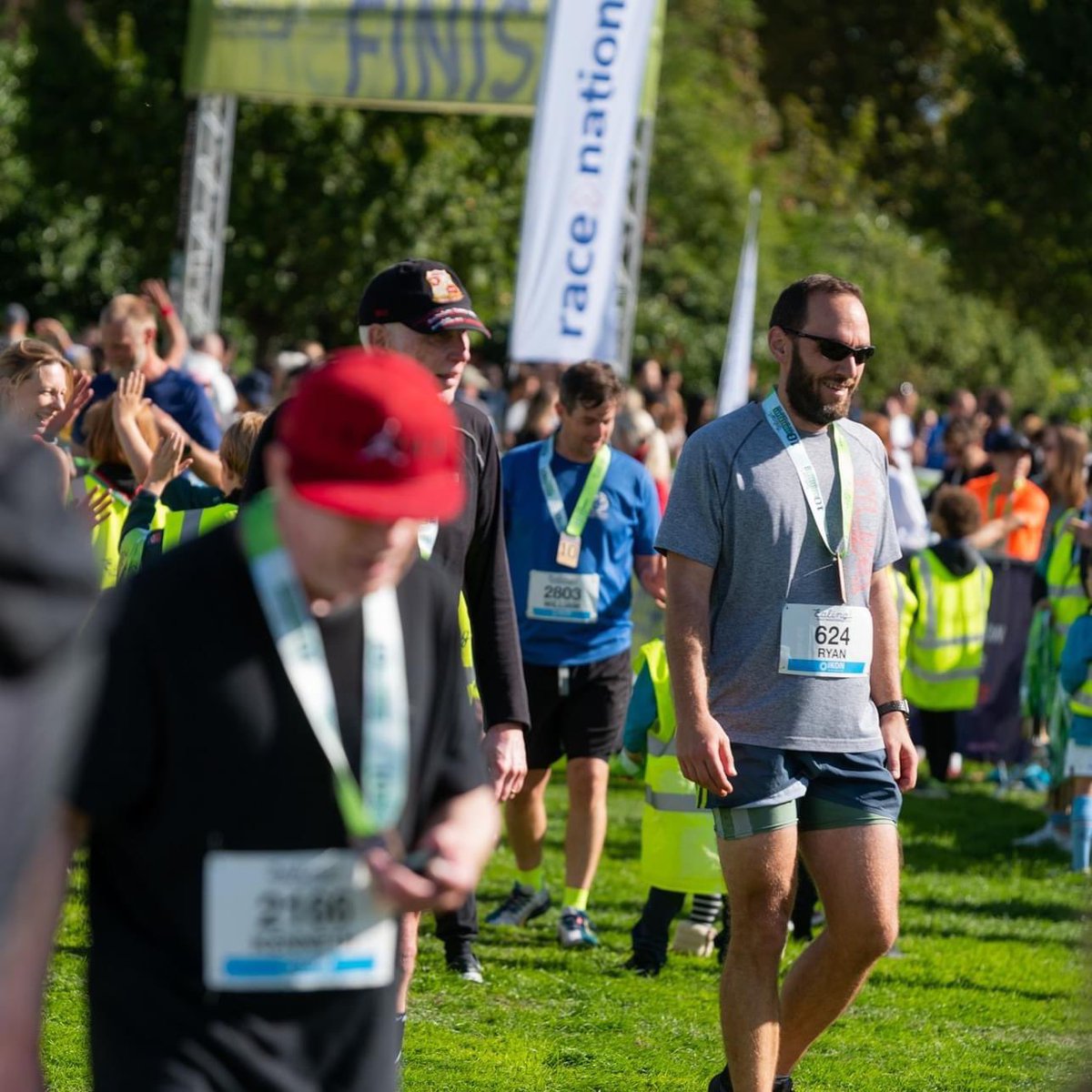 WE RUN EALING tweet media