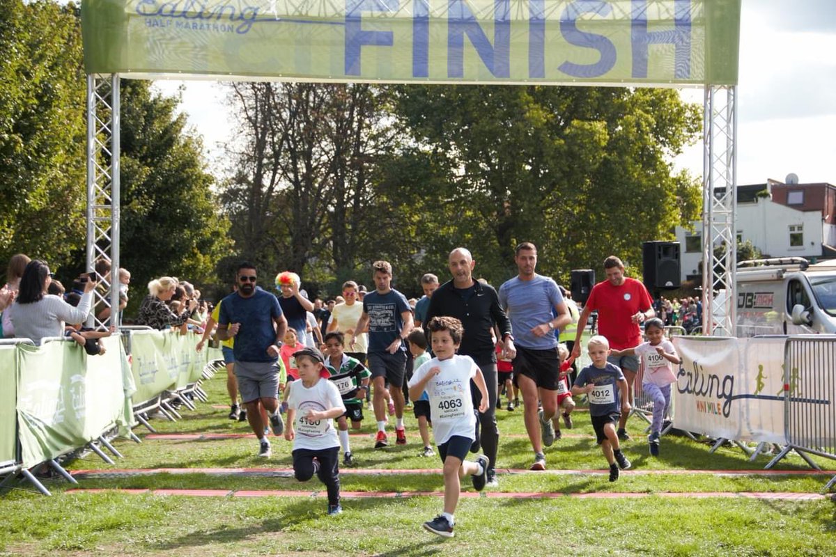 WE RUN EALING tweet media