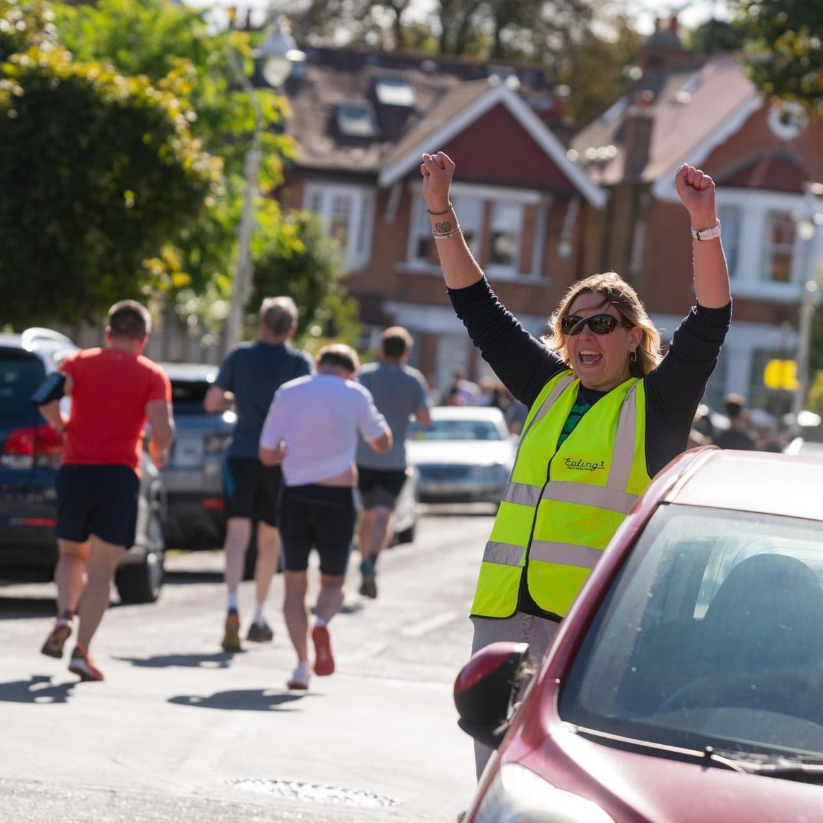 WE RUN EALING tweet media