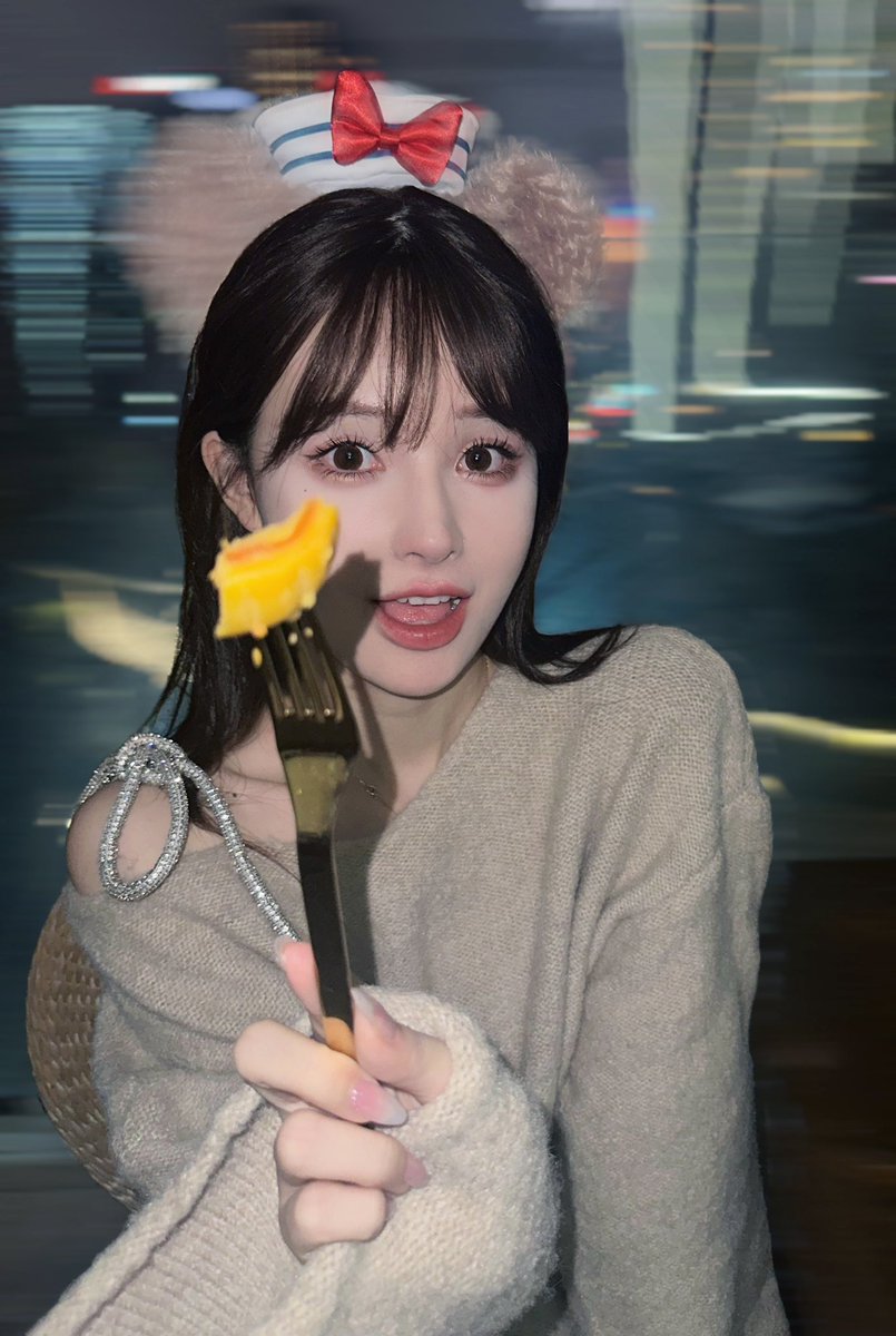 月饼炫到根本停不下来~
谢谢@gate_io  @Web3Grace送来的中秋祝福🥮 黑金配色有Dubai奢华风那味儿了🤣 
流心蛋黄一直是我最爱的口味儿  太懂我了 宝子们想吃吗😋 https://t.co/UkMiC6QA2D