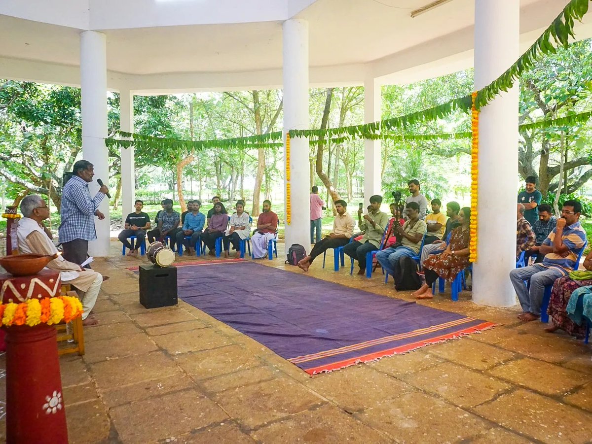 nirantharaorg's tweet photo. ಸಹಜರಂಗ - 2023
ಉದ್ಘಾಟನಾ ಸಮಾರಂಭ.

#sahajaranga #Niranthara #mysore #drama #nirantharafoundationmysore #theatrelife #theatre #theaterworkshop #nirantharafoundationmysuru #art #artist https://t.co/gtUzqSCmx7