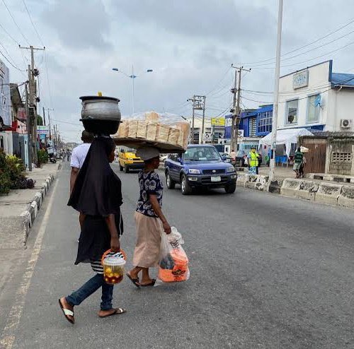 Ã Y Ø 🔰 tweet media