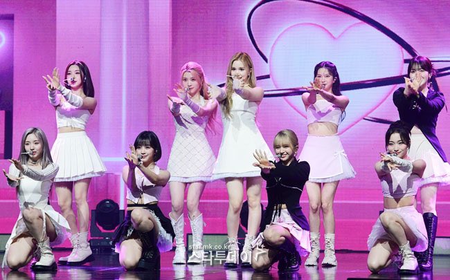 fromkep1er's tweet photo. 230925 #KEP1ER on-stage at Media Showcase for Magic Hour

#Kep1er  #케플러 https://t.co/al4TNjPMez