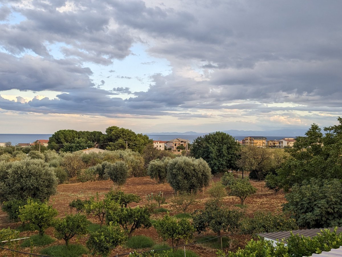 simondereyer tweet media