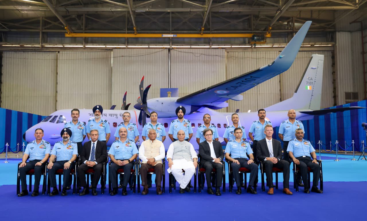 IAF में C-295 ट्रांसपोर्ट एयरक्राफ्ट शामिल, देश के रक्षा मंत्री राजनाथ सिंह ने…-C-295 transport aircraft included in IAF, country's Defense Minister Rajnath Singh…