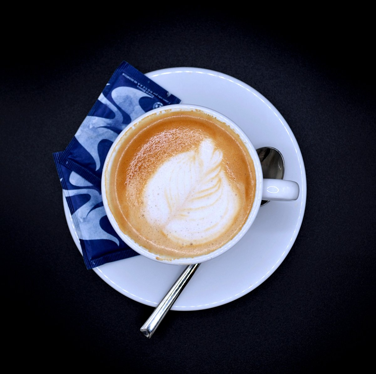 SARTClub's tweet image. Vens a prendre un bon cafetet amb llet calent i recien fet? 

Aviat començarà a venir el fred, i aquests cafès... Fan unes ganes...🤤☕