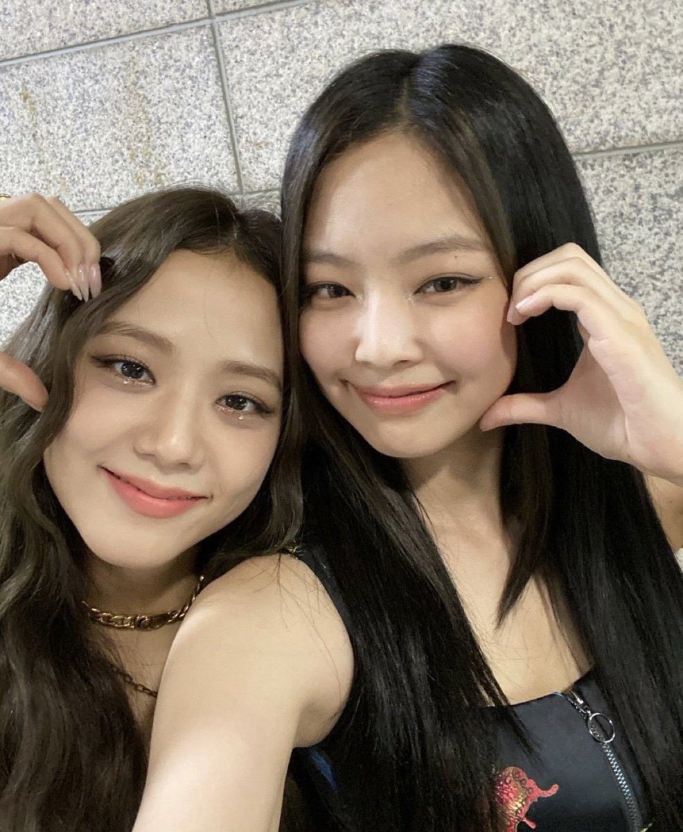 A report suggesting that both Jisoo and Jennie of BLACKPINK would start their own individual agencies has been denied by YG Entertainment. The company also affirms that discussions regarding the contract renewal for the group are still ongoing.
🔗: buff.ly/3t6WBqu
