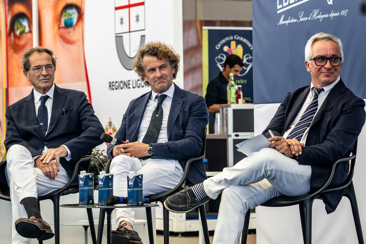 #tracieloemare Per colorare di vele l'orizzonte. 
E' il nuovo claim della #151miglia2024, che abbiamo appena presentato al <a href="/SaloneNautico/">Salone Nautico</a> Internazionale. Un grazie di cuore a tutti gli amici che sono venuti a Genova per vivere insieme i primi bordi della prossima #151miglia.