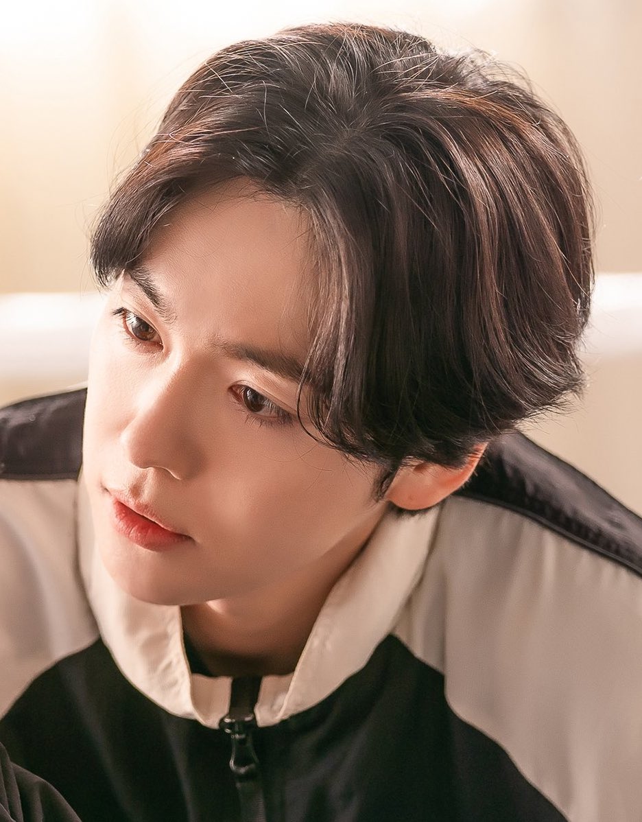 [💚] To our beloved JINU hyung, our lovely actor, brother and artist. We wish you the best of health and success on your birthday.

HAPPY BIRTHDAY KIM JINWOO 
#MyLovelyJINUDay
#JINU #김진우 <a href="/official_jinu_/">official_jinu_</a> #WINNER #위너