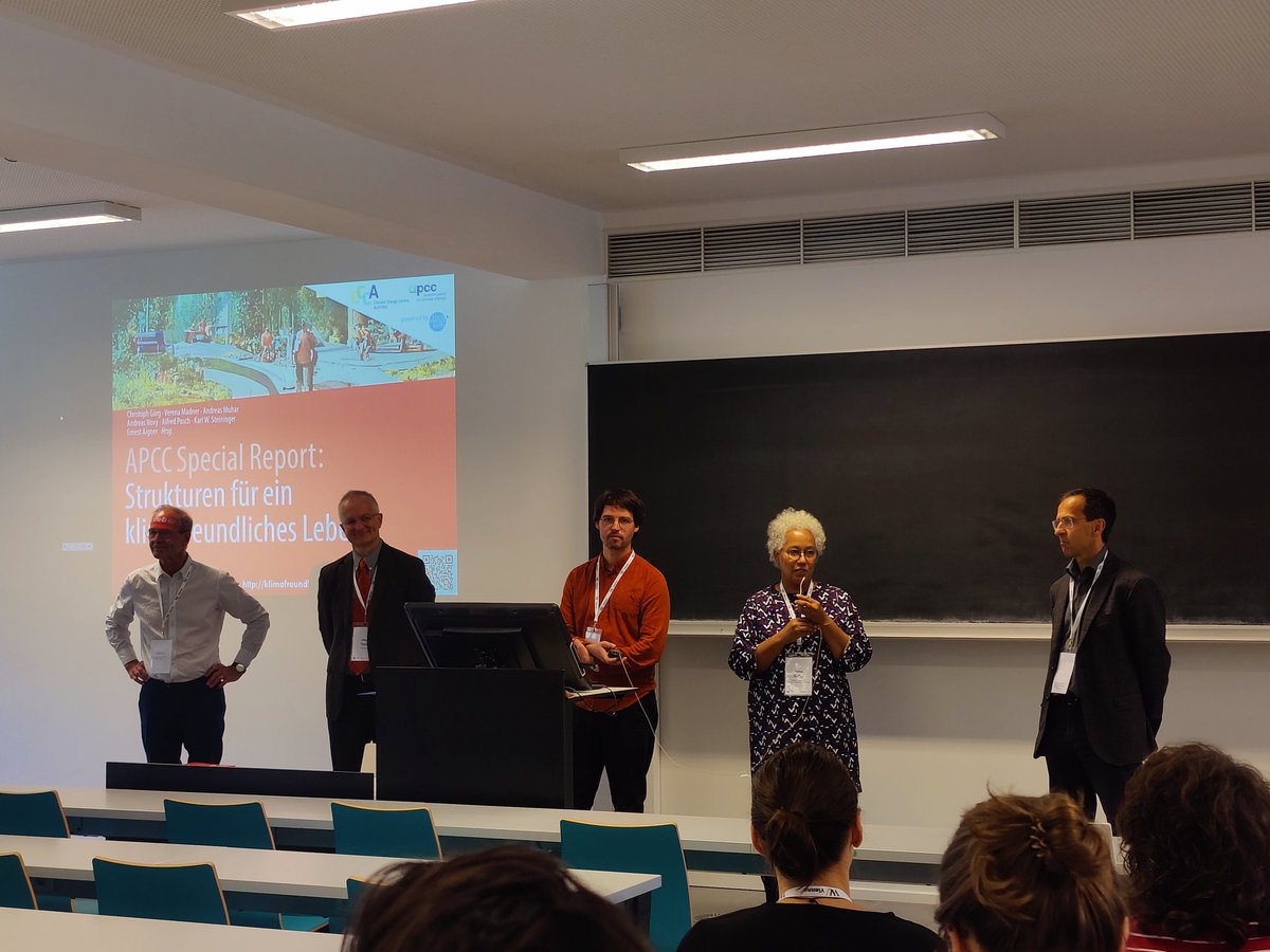 Präsentation des APCC Berichts "Strukturen für ein klimafreundliches Leben". 

Das neue Standardwerk zu Fragen der Klima- und Transformationspolitik in Österreich!

<a href="/ErnestAigner/">Ernest Aigner</a> stellt den großartigen Bericht im Detail vor.