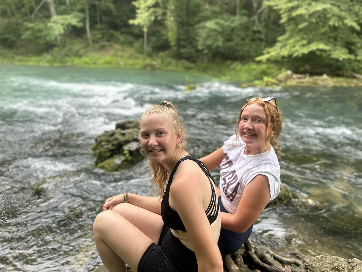 joel_jkincaid10's tweet photo. Happy national daughters day!!@KincaidBrooklyn  @payton_kincaid https://t.co/qD1vFm1kU7