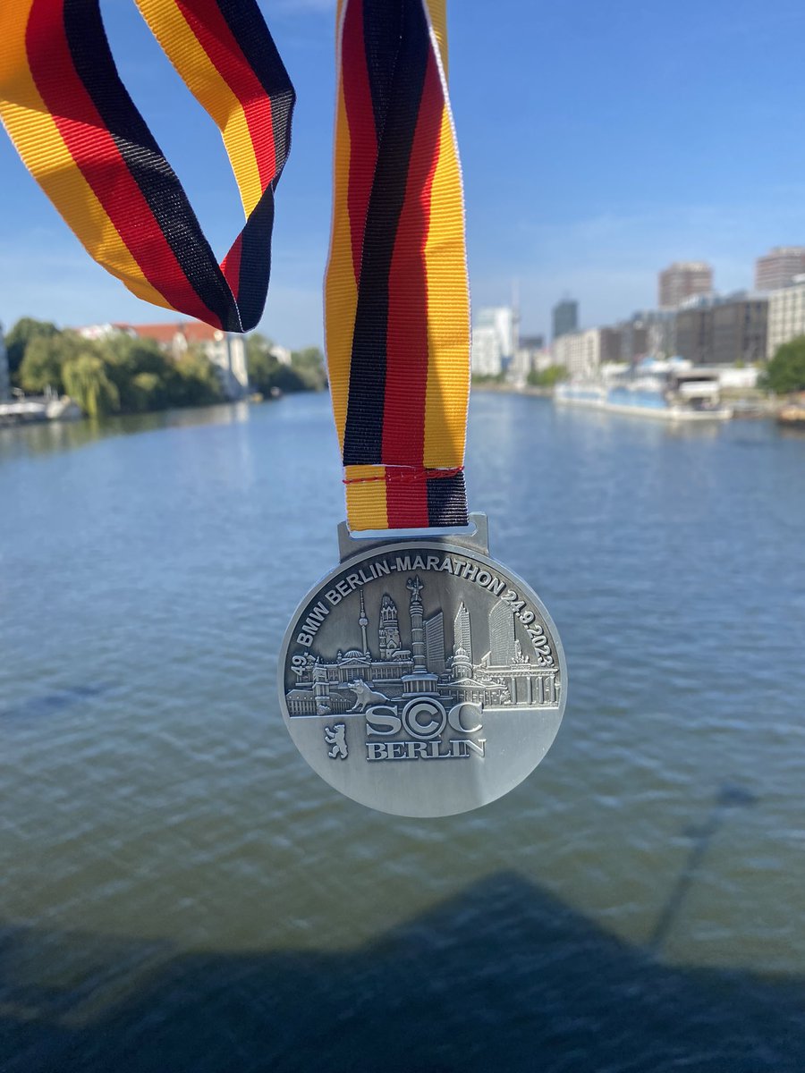 Berlin marathon 2023 finishers 👏 Thank you so much to everyone who supported us and donated to @GJBrainResearch #researchisourfuture #brainresearch