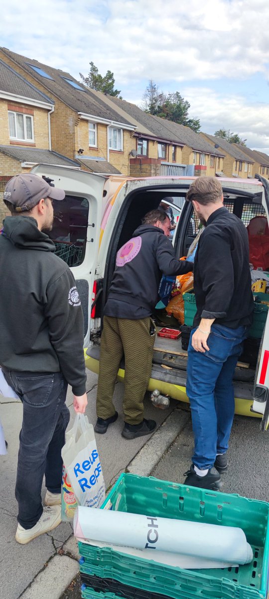 cpfccharity's tweet photo. Fantastic response from the Palace fanbase on Saturday. 

Donations now total over £1650 alongside a van load of vital supplies to support the incredible work of @norwoodkitchen.

Our community stands as one. https://t.co/x5Lkxp6Fod