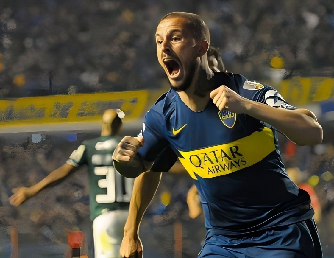 luccasgmelo's tweet photo. Os centroavantes do Boca Juniors pra semifinal da Libertadores contra o Palmeiras:

- Edinson Cavani
- Miguel Merentiel
- Dario Benedetto

Um é F0DA, o outro tem a lei do ex e o último é nada mais nada menos que o próprio demônio https://t.co/TlLa8GIekY