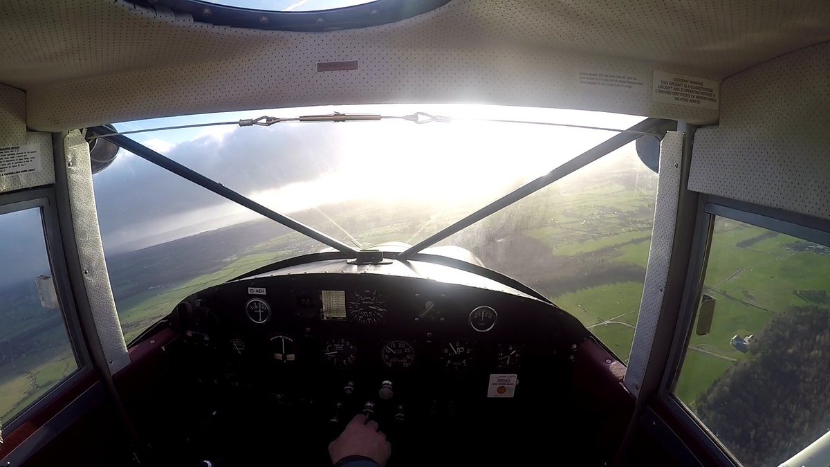 clearofcloudold's tweet photo. Happy #FlightdeckMonday from the archives #Luscombe #IrishPilots https://t.co/9NZC5P8EY5