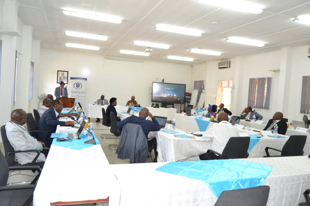 <a href="/ARLAC20/">ARLAC</a>  in collaboration with @ILO is conducting a TOT on Evidence-Based Policy Making (25-29 Sept 2023). The aim of this TOT is to equip trainers with skills &amp; knowledge to use a variety of evidence-based approaches &amp; to design &amp; deliver effective &amp; engaging training programs.