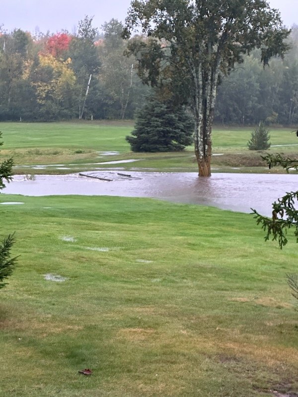 28CJohnson's tweet photo. #picaday140 course and clubhouse closed for the day while drying out commences... #goodhydration https://t.co/pI2dFNsGTm