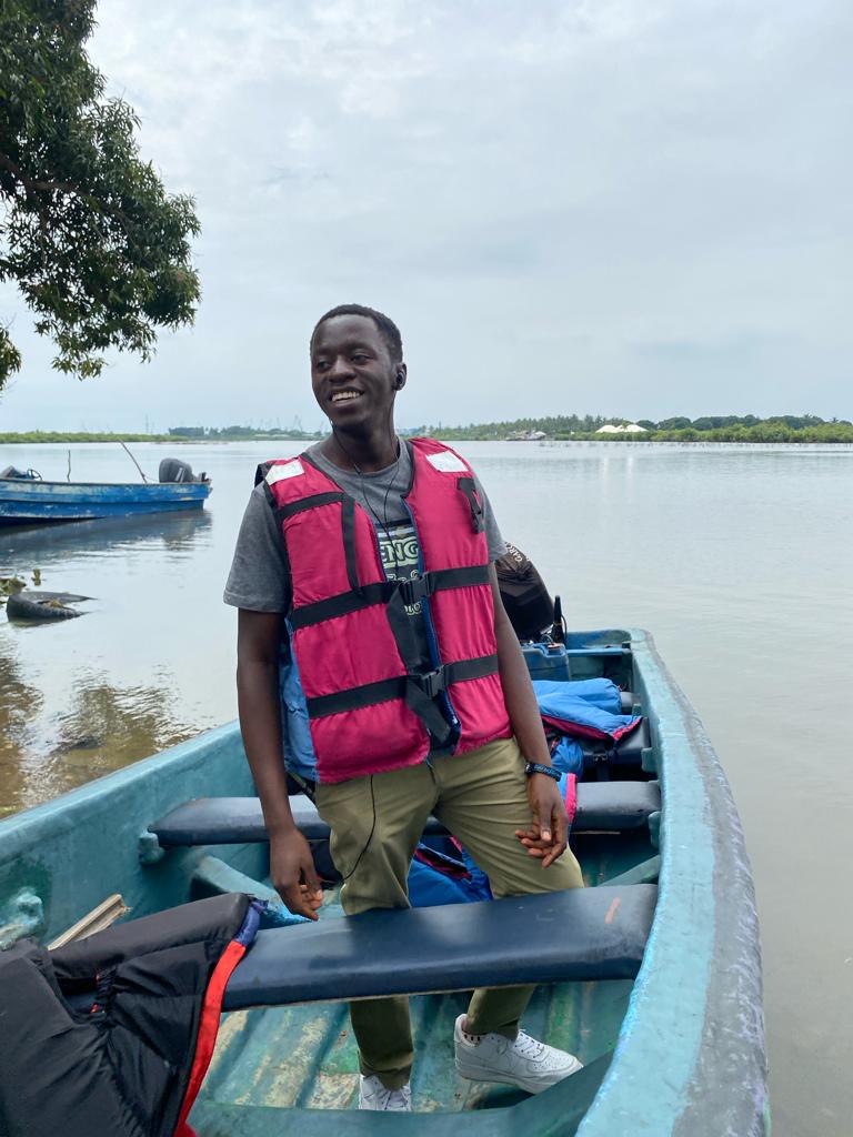 vulalong's tweet photo. It was a great opportunity volunteering with the @ogf_africa to engage community members on issues sorrounding Water Sanitation and Hygiene, and sustainable energy. They provide solutions to where these facilities are lacking.

#Sustainability #WASH #OptimalGreening #OGF #Agala https://t.co/GIgn759d1V