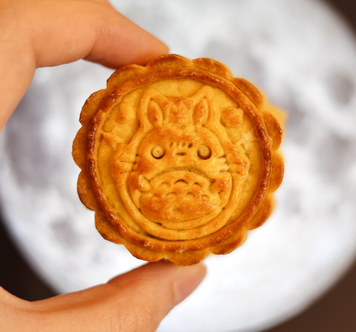 SCA_School's tweet photo. Moon Festival Sept 29th Celebrate three fundamental concepts: Gathering, such as family and friends coming together. The Moon is the brightest  and roundest on this day which means family reunion. Thanksgiving, to give thanks for family beauty, longevity and for a good future. https://t.co/38dxxPdx7l