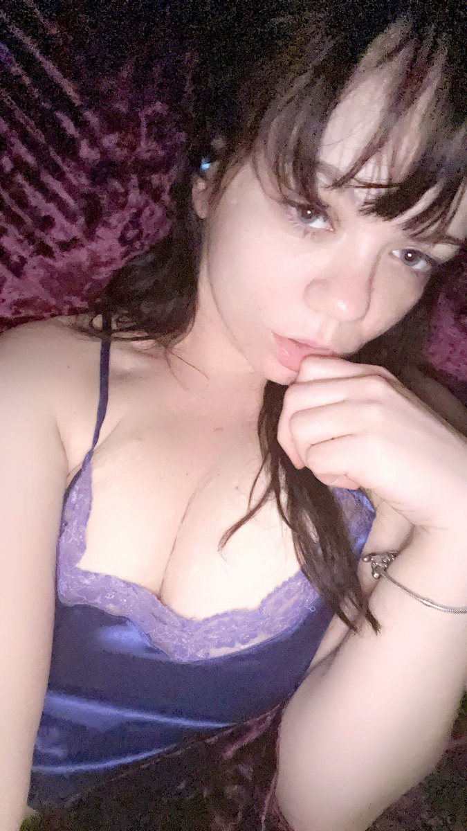 sourpatch_sub's tweet photo. Send something $RoseR1996 #findommebrat #sellingcontent https://t.co/ux6QLcZdW8