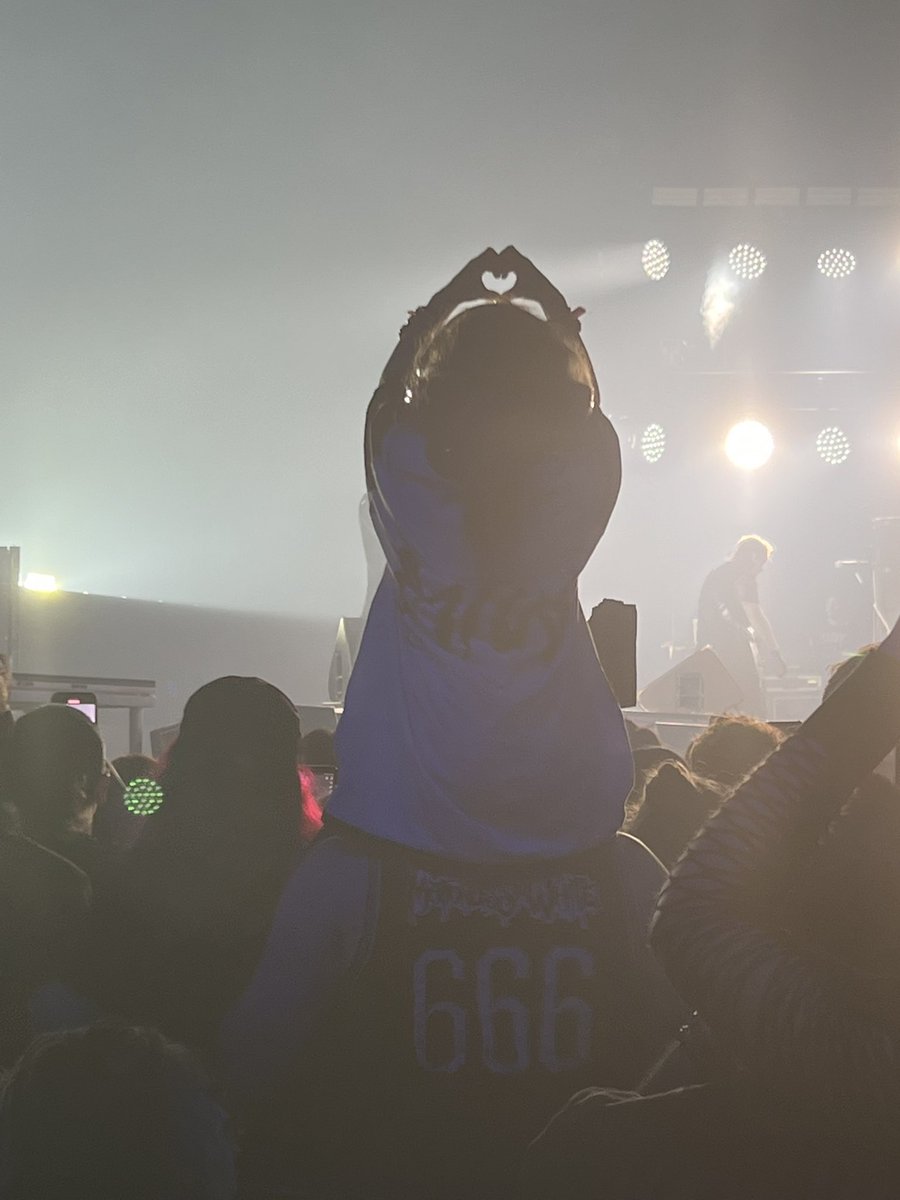 SleepyDiva87's tweet photo. Taken at the @MIWband concert in Dallas last night. Hope it can make it back to them, she was so awesome all night. 

Thank you @ChrisMotionless for pulling through and kicking ass, it was amazing. Can’t wait to see you again! 
#MIW #Dallas https://t.co/mVHeRshuoM