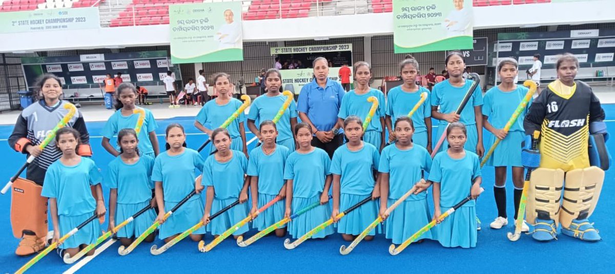 AkshaySAgrawal's tweet photo. Odisha Junior Women Hockey Championships..
Match - 4
2nd HAO Junior Women
Mayurbhanj Beat Baleswar 7-0 Goal in Round - 1
Proud of you, girls 👏🏻👏🏻👏🏻👏🏻
@DM_Mayurbhanj https://t.co/UlSYWBDLt4