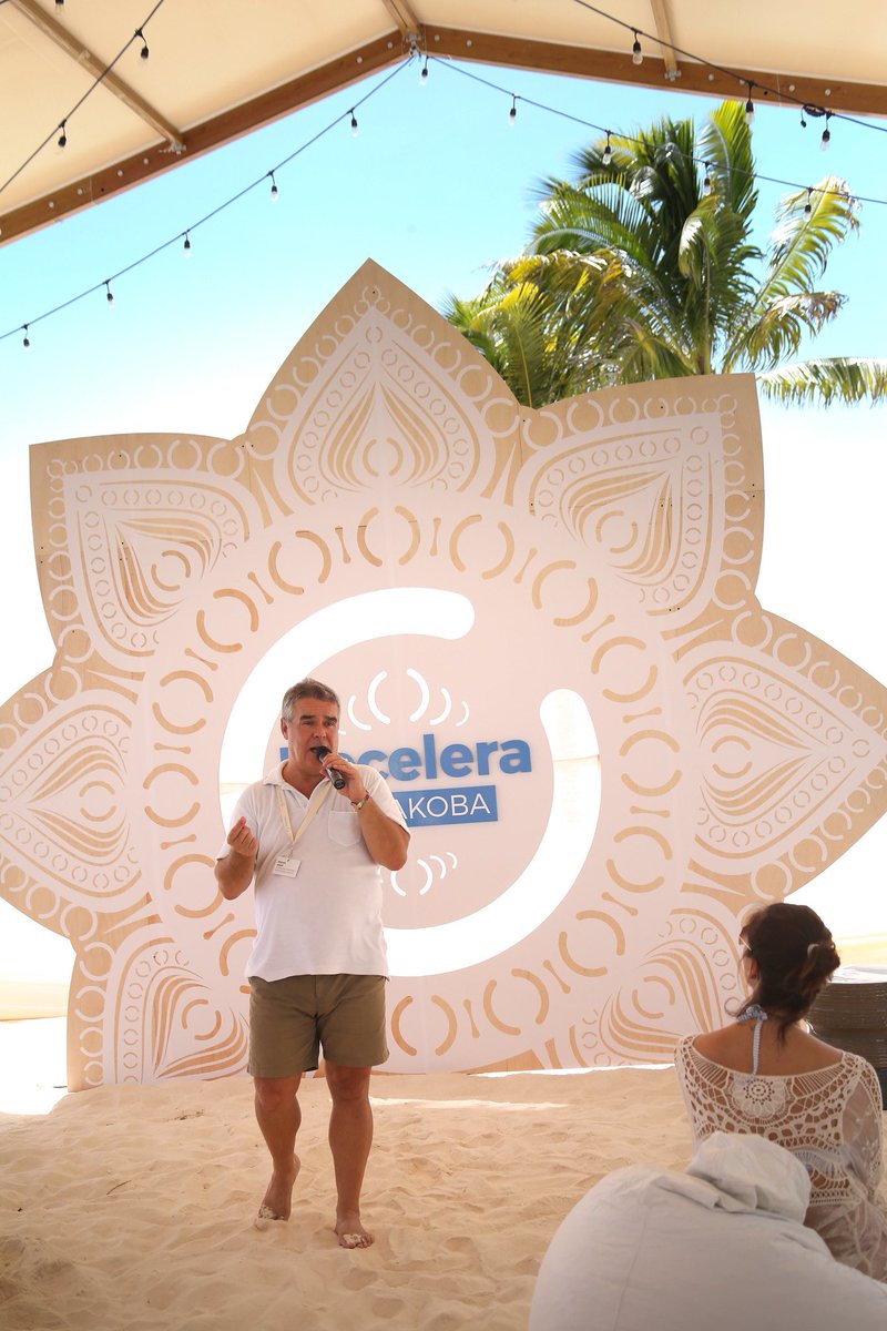 Decelera tweet media