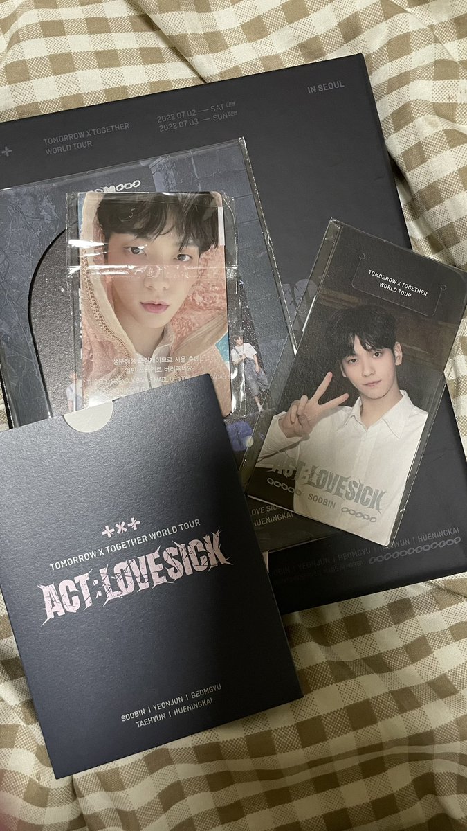 gunbook0110's tweet photo. TXT <ACT:LOVE SICK> DIGITAL CODE
원가 59,000 -> 3~40,000

뜯자마자 보관해서 딱히 흠 잡을 거 없습니다
💋큐알 추가 시 원 가격에 만 원 더해집니다💋

포카,구성 다 있어요

#투바투 #TXT #ACTLOVESICK #럽식콘 #럽식콘디지털코드 #두밧두 #러브식 #투모로우바이투게더 https://t.co/RwU0wQeh21