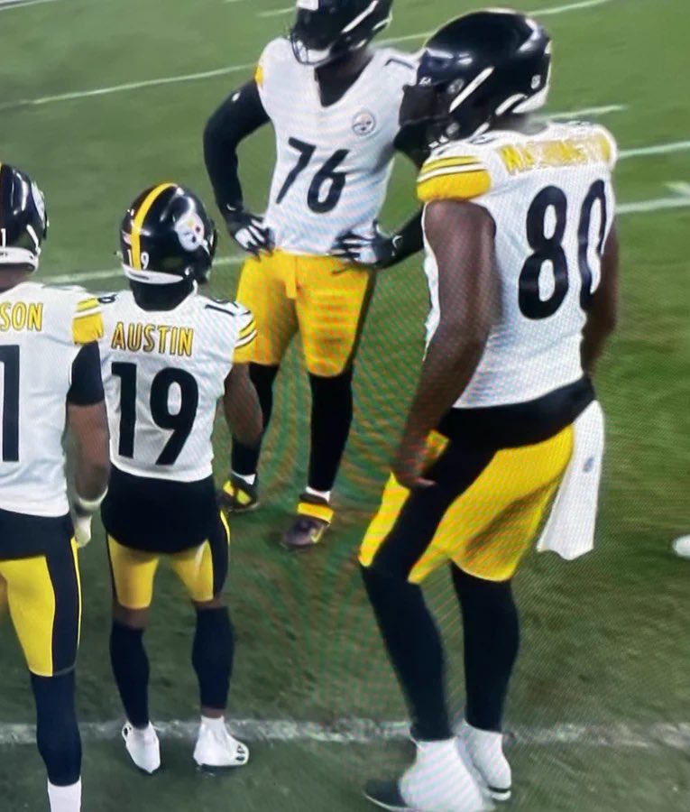 Steelersdepot's tweet photo. Calvin Austin and Darnell Washington.  #Steelers #NFL https://t.co/YXixP9PE72