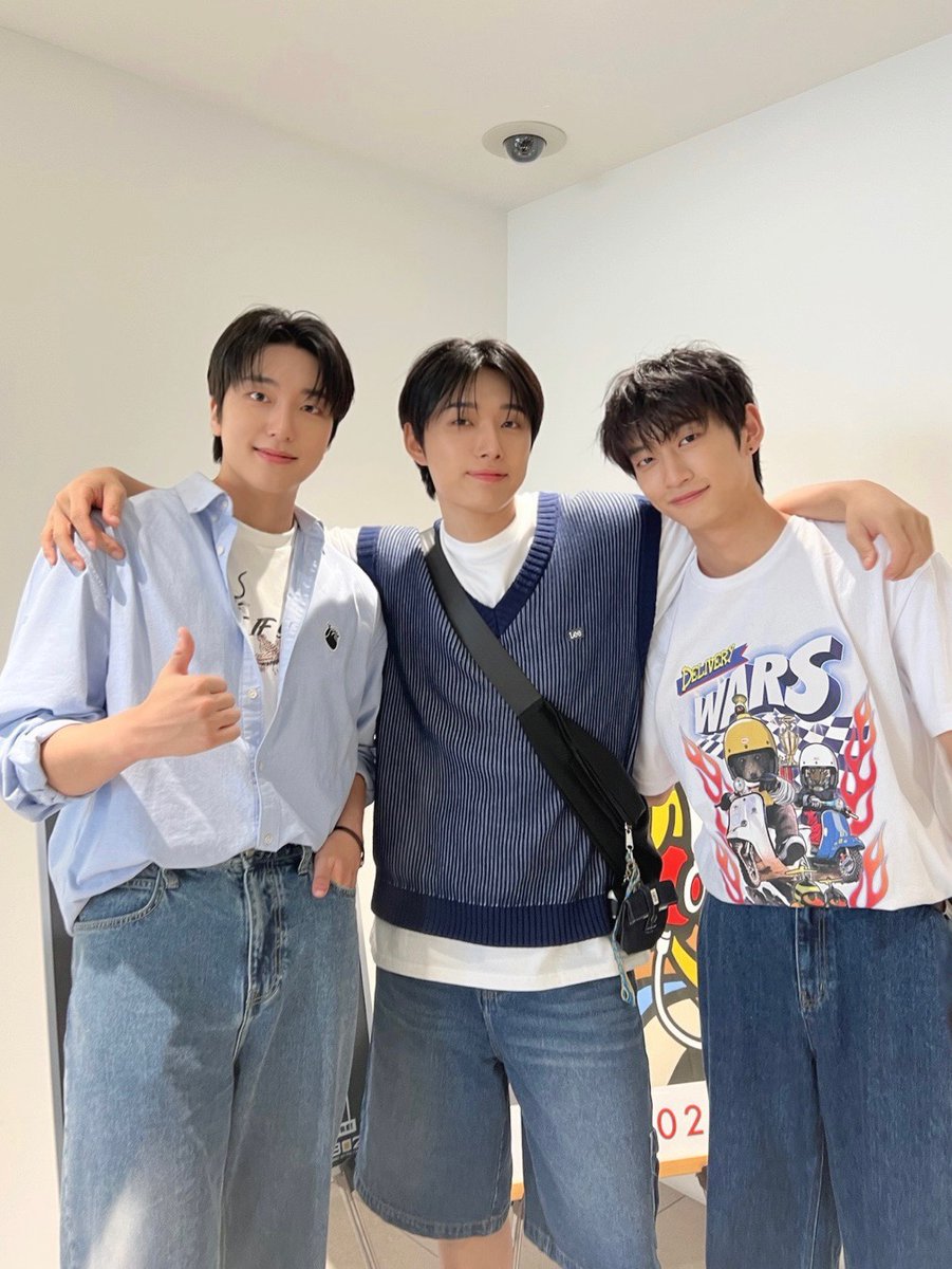 OmegaX_jp's tweet photo. [📢]

この後20時から🕗
FM COCOLO「COCOLO Earth Colors KOREAN Edition」
ジェハン、セビン、テドンがゲスト出演いたします📻

全国の皆様は #radiko にてご視聴いただけます。

🔗 https://t.co/JDz2bDJb91

#OMEGA_X #オメガエックス
#fmcocolo765 #CEC765 #Korean765
@earth_colors_kr https://t.co/uwlpmLULlf