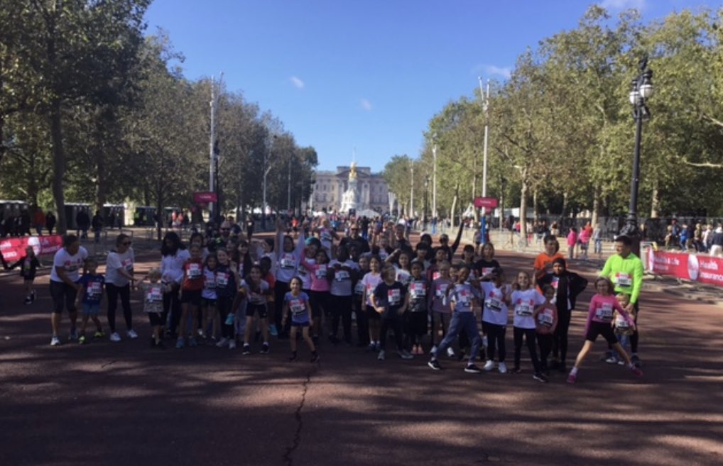 NHPN8's tweet photo. On Saturday, we took part in the annual Westminster #dailymile around St James park. Our Sports Ambassadors held a warm up session for the children &amp; parents. Thank you to all the parents who came to support our 50+ runners. Thank you also to Ian and our staff who helped. https://t.co/qoGVPOJnBR