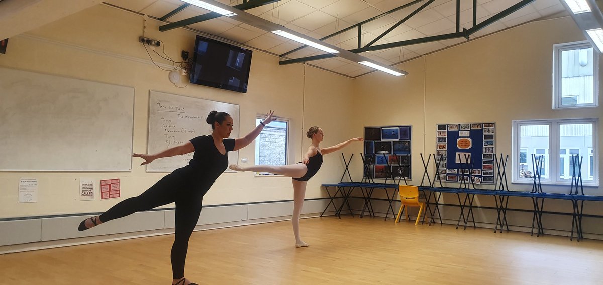 HHS Dance tweet media