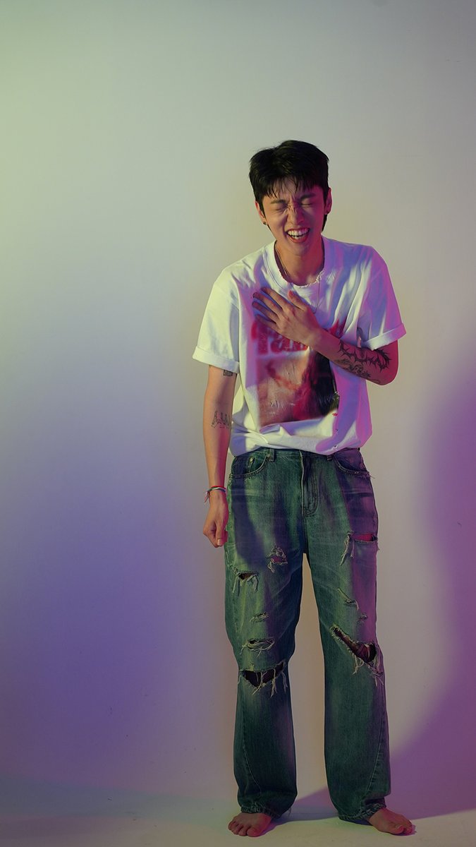 SHINWONHO_JP's tweet photo. ファンの皆さんに会える日を想像すると嬉しくてはしゃぎすぎたら胸が痛くなったSHIN君💘 
▷公演詳細：https://t.co/K0HkLOI7JL

#シンウォンホ #SHINWONHO #신원호 #LIPSTICKERZ #BZZA #BTY https://t.co/y5u4bm5GMi
