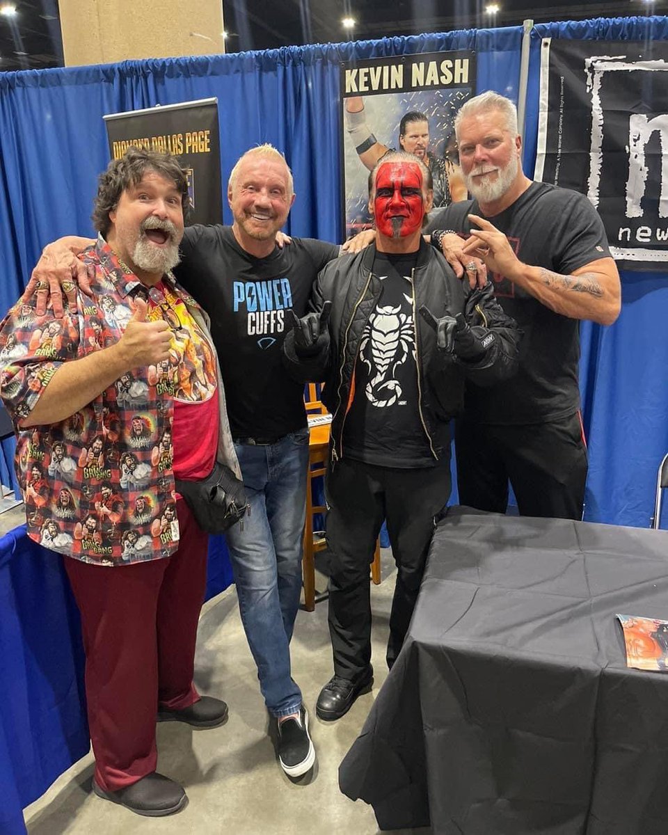 Legends.

#ProWrestling #Wrestling #ProfessionalWrestling #MickFoley #DiamondDallasPage #DDP #DDPYoga #DDPY #Sting #AEW #KevinNash #NWO #WCW #WWF #WWE

@foleyispod @RealDDP @Sting @RealKevinNash @DDPYoga