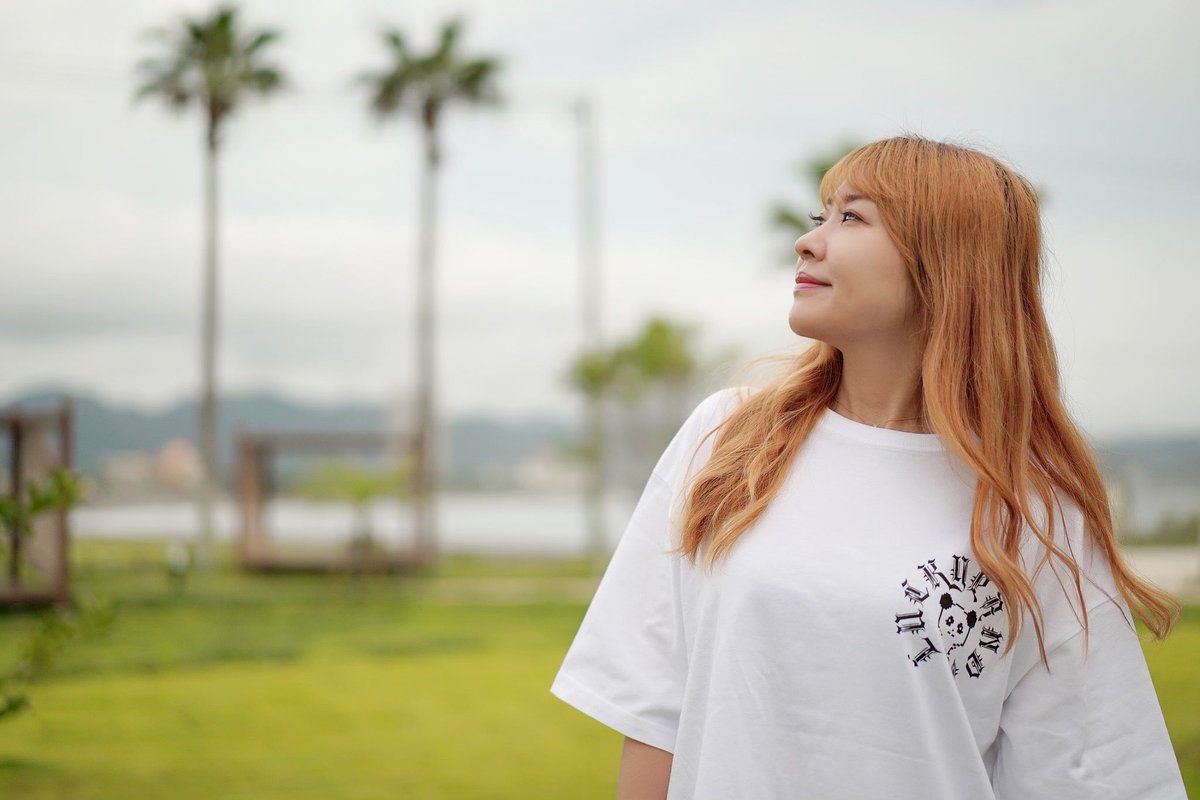 Pan__Chan__dayo's tweet photo. ＼Tシャツ限定販売のお知らせ／

入院してるうちに秋になってしまいましたが
Tシャツを作って欲しいとご意見を頂いたので作っちゃいました♪
5枚限定です！
去年とまた違うロゴ新しく作りました！
わたしの好きなオーバーサイズなシルエットにこだわりました♪
158cm Lサイズ着用でこの丈感👗💞

続く https://t.co/Y1QwuuQCYd