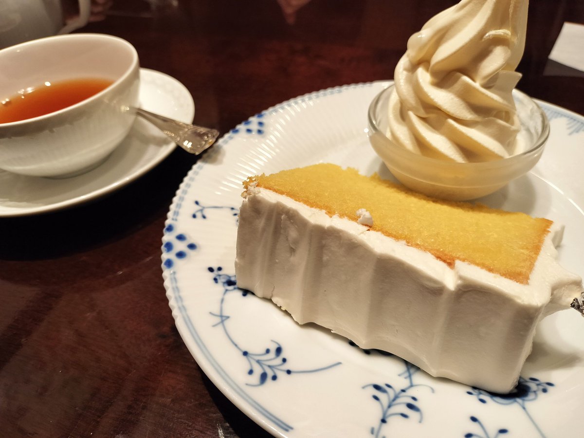 本日は
庄や柏店でランチ
おさるのジョージのポップアップストア
からのカフェ
でした。

フェイクタトゥーでもイカツイ^^;