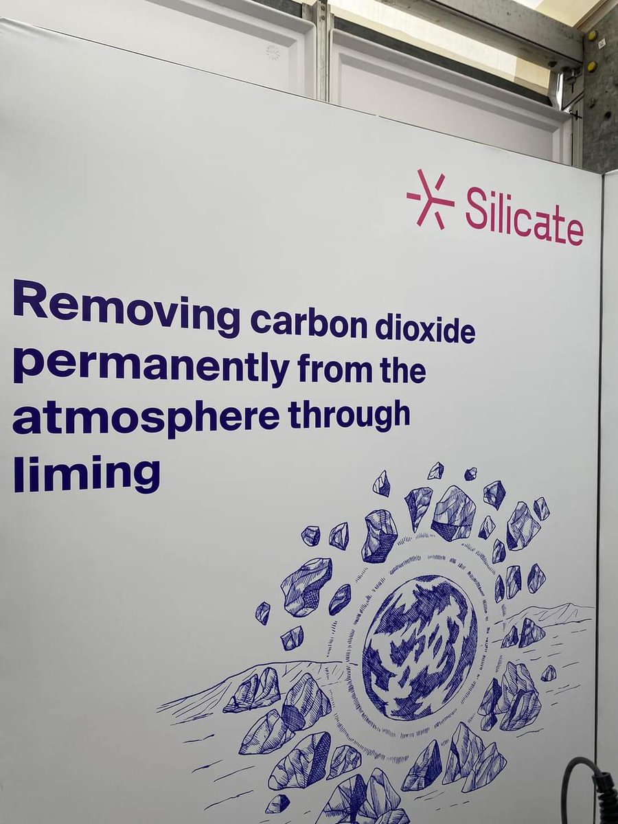 Had a really interesting chat with the founder of Silicate yesterday (enterprise/innovation marquee).  Looking forward to learning more about this space and their work. 

#MountBriscoeOrganicfarm
<a href="/NPAIE/">National Ploughing</a> 
<a href="/silicate_carbon/">Silicate</a>