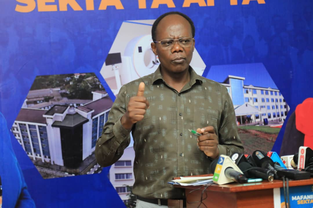 "Kupitia uandikishaji wa kundi hilo, asilimia 99 ya watoto walioandikishwa walikuwa tayari na matatizo ya kiafya ambapo kati ya takriban shilingi bilioni 5 zilizokusanywa kama michango yao, shilingi bilioni 40 zilitumika kugharamia matibabu yao. Hali hii ni kinyume cha dhana na