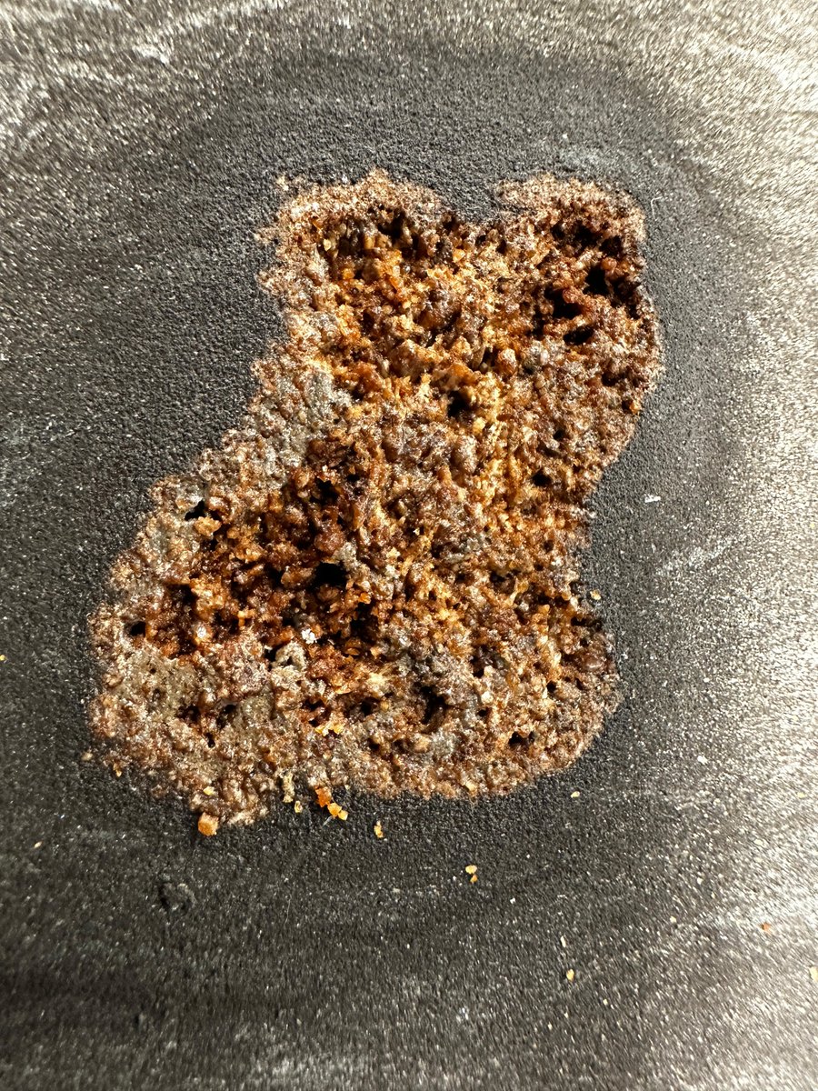 US_SciOD's tweet photo. #EXP400 scientists see 👀 signs of an unusual mineral in recent cores. #Ikaite! CaCO3·6H2O 🔬 Named after Ika (now Ikka) Fjord, #SWGreenland, it forms at ~freezing 🥶temps & transforms at higher T's to the more stable mineral, calcite, CaCO3. 🌎#IODP #minerals #pseudomorphs https://t.co/tAX1j82Oah
