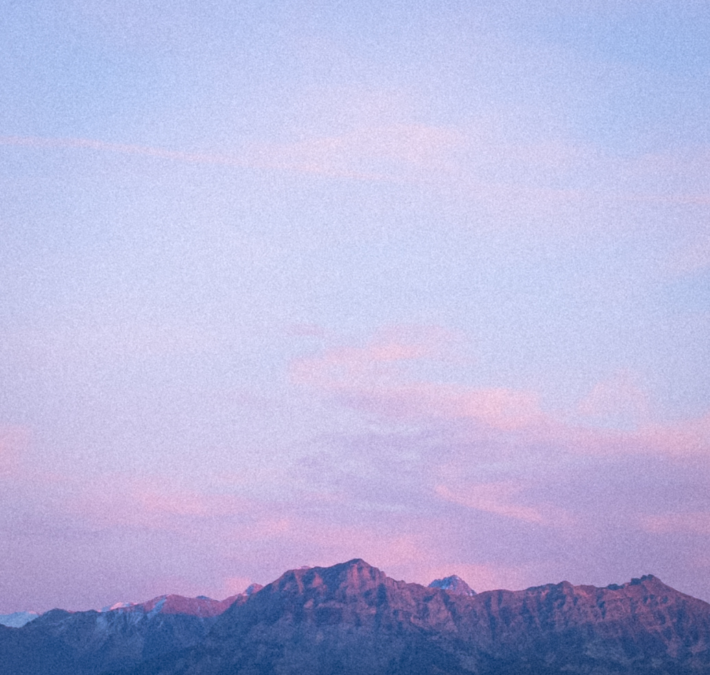 Coucou,
J'ai mis en place un petit concept "Une image, un songe".

Le principe ? simplement me faire part d'une pensée, une histoire, un souvenir etc... à la visualisation de cette photo !😄

#JeudiConfession  #jeudiphoto  #PhotographyIsArt