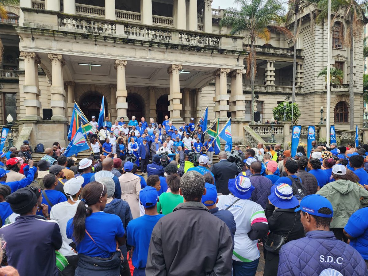 🇿🇦 Pappas will lead the DA's efforts to rescue KZN.

“Now, more than ever, it's time to be fearless and to take up our responsibility to create a new future.” - Chris Pappas, DA KZN Premier Candidate

Be part of history, register online to vote. 

ℹ️ check.da.org.za