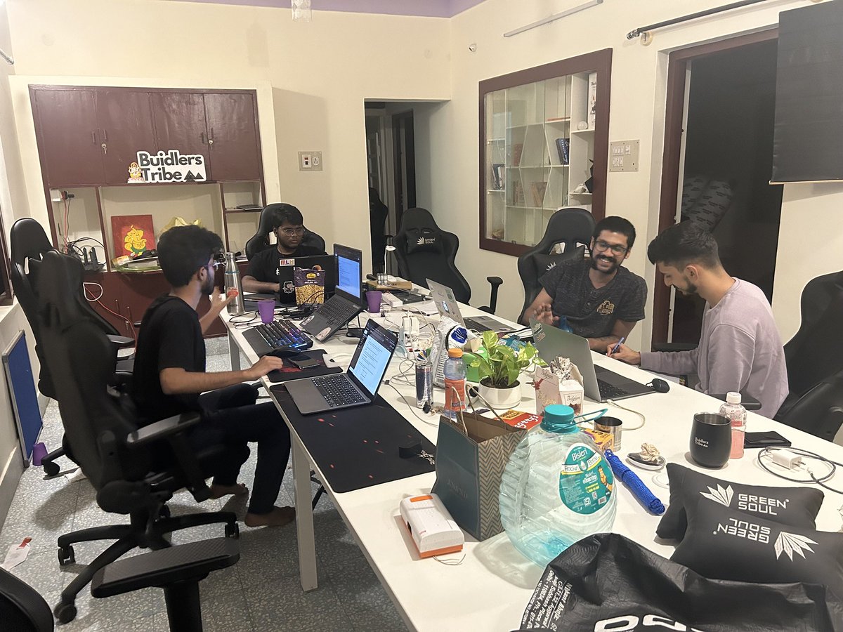 Aadarsh805's tweet image. Looking for a Junior Frontend Intern who can help us build features and apps at @BuidlersTribe
If you're enthusiastic and eager to learn and work with us, would love to have you onboard
To apply, drop the GitHub link to the coolest app you have worked on and fill out the form👇