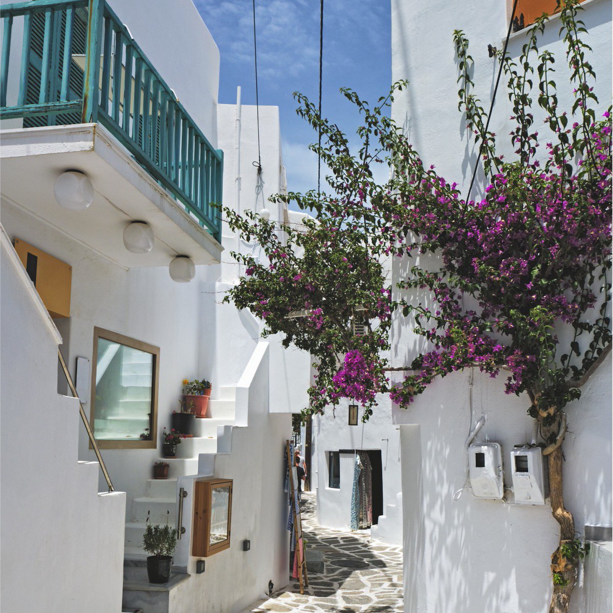 GreekResidency's tweet image. Greece has some of the most beautiful &amp;amp; cosmopolitan islands worldwide, with a unique combination of nature, sea, tradition &amp;amp; luxury. 

Contact us, learn more and start a new life by the Mediterranean Sea.

#greekresidency #goldenvisagreece #investinlife #greece #europe