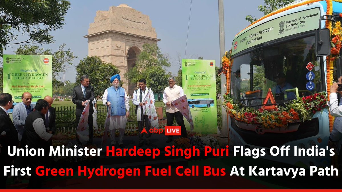 abplive's tweet photo. Union Minister of Petroleum &amp; Natural Gas Hardeep Singh Puri launched India's first green hydrogen fuel cell bus at Kartavya Path.

Click on the 🔗 to know more:
https://t.co/8aEbKM9SMK

#ABPLive #HardeepSingh #KartavyaPath #HydrogenFuelCellBus https://t.co/BdEMAEom5O