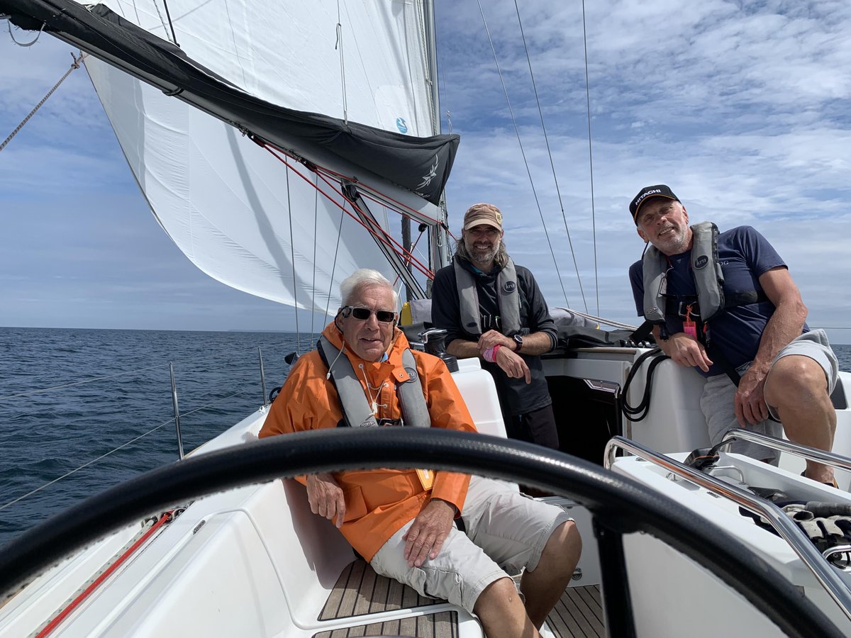 DevonSailingExp's tweet image. Join us for our last day sail of the season on Sunday 1st October.
Meet us at 09:30 at @KingPointPlym  for a hands-on day out on the water. Return by 16:00. Advance booking via our website is essential.
Get in touch for more information.