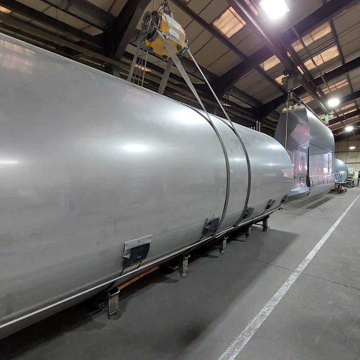 Production line for the latest set of quality dairy vessels in the @fabdecltd factory.

We have a wide range of products to assist you in efficient milk harvesting, energy-saving, cow health and productivity.

#manufacturemonday #manufacturingmonday #monday #fabdec #stanlesssteel