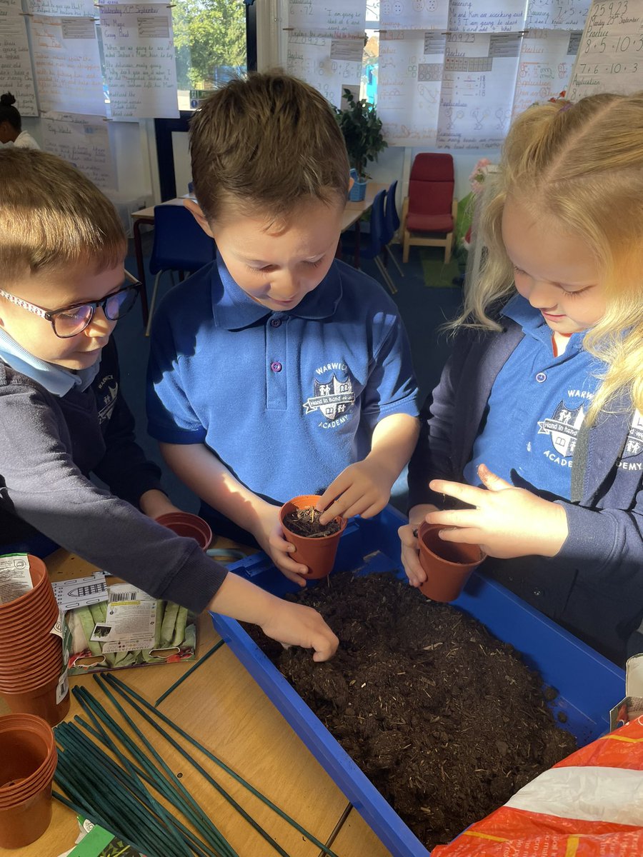missk_reynolds's tweet photo. Jack and the Beanstalk hook today ποΈ π«π± πͺ π° #Year2 #Hook #motivate #memorable #exciting #WritingForPurpose #BroadandBalanced #Progress #BoysWriting #Writing #Curriculum #Enrich #Opportunities #CrossCurricular https://t.co/wR7k0lbqs3