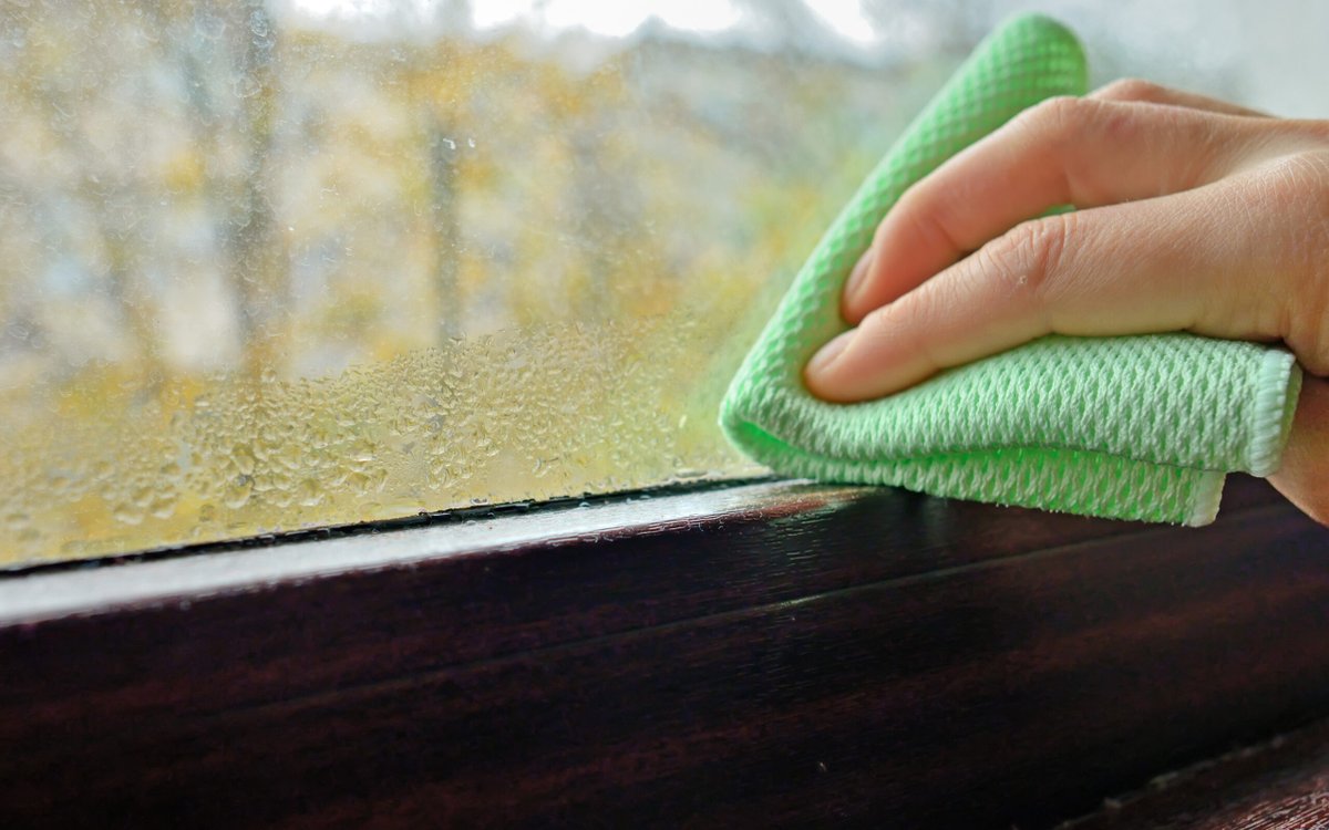 If you're struggling with dampness in your #property, you're not alone. Click here [ow.ly/ec8A50PHzkV] to read our advice and easy-to-follow tips for managing moisture effectively. #propertymanagement #managingmoisture #dampness #estateagent #lettingagent #Newport