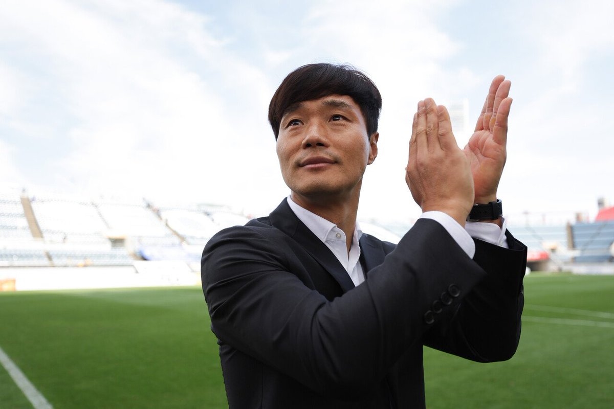 KORFootballNews's tweet photo. BREAKING | Jeju United have sacked manager Nam Ki-il. (Xports News) #kleague https://t.co/9BMmDjgvrh